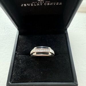 White Gold Men’s Ring with diamonds